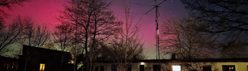 Clubstation mit Polarlichtern