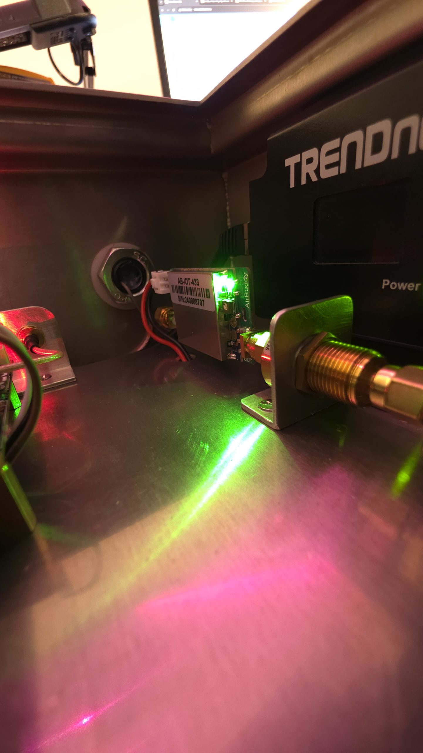 Überspannungsschutz und Endstufe